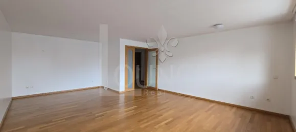 3 Schlafzimmer Wohnung in Matosinhos, Portugal, Nr. 32265 5
