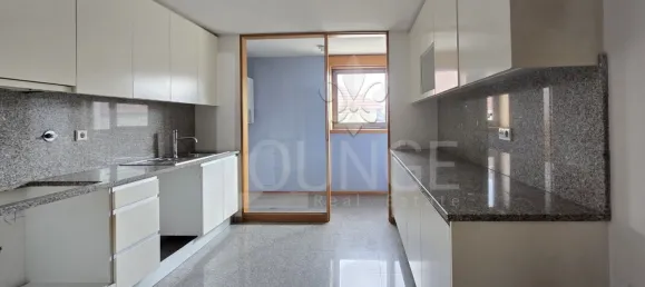 3 Schlafzimmer Wohnung in Matosinhos, Portugal, Nr. 32265 7