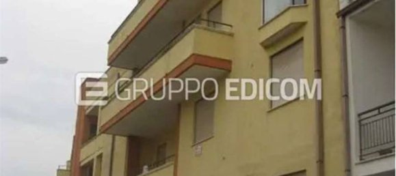 3 rooms Apartment in Poggiardo, Italy No. 35456 10