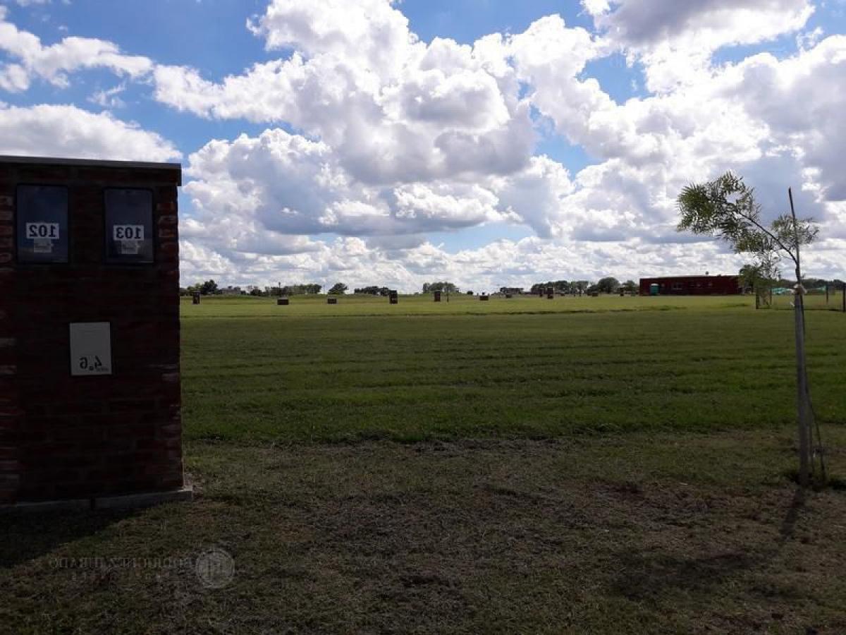  Land in Pilar, Argentina No. 121606