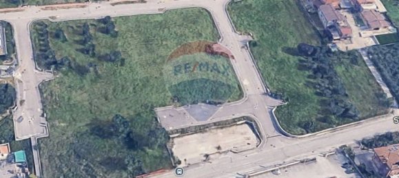  Land in Perugia, Italy No. 381687 3