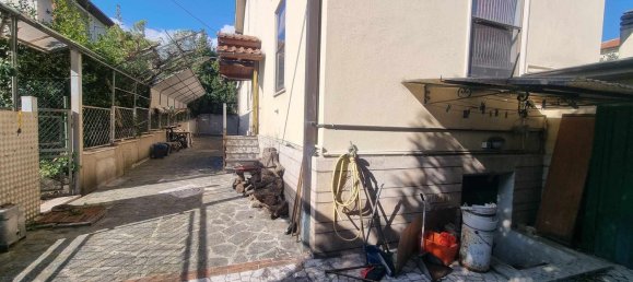 6غرفة منزل في Terni, Italy رقم 50292 19