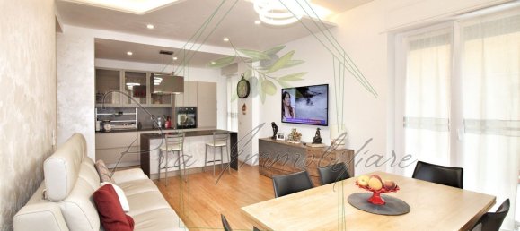 3 bedrooms Apartment in Rapallo, Italy No. 312681 2