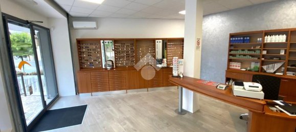 1-Zimmer Gewerbliche Immobilie in Padua, Italy, Nr. 76384 4