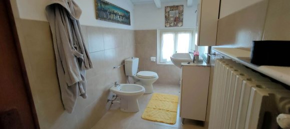 Дом с 6 спальнями в Лоди, Италия № 373794 36