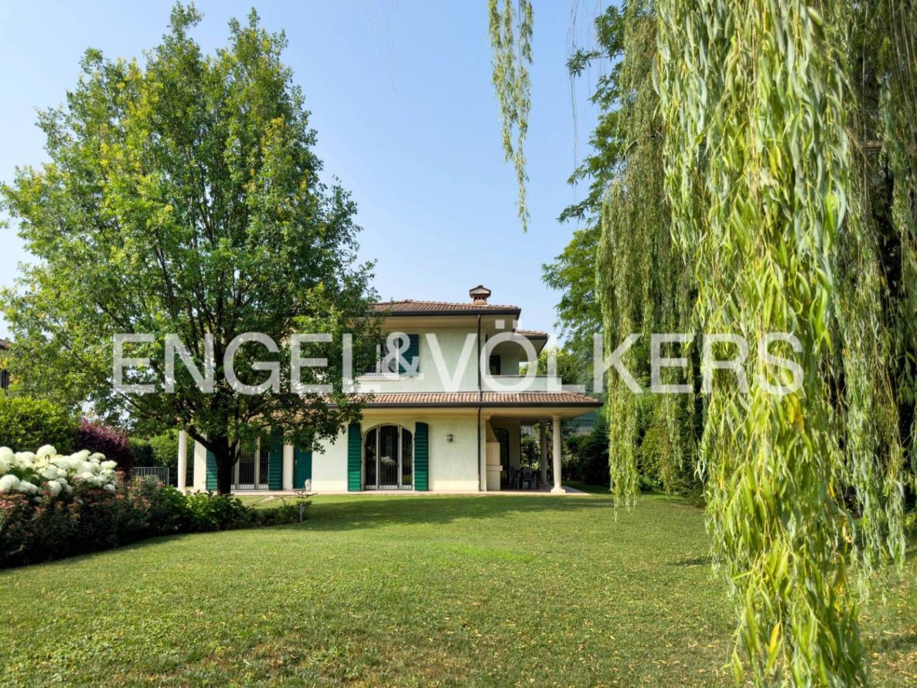 3 bedrooms Villa in Botticino, Italy No. 103424