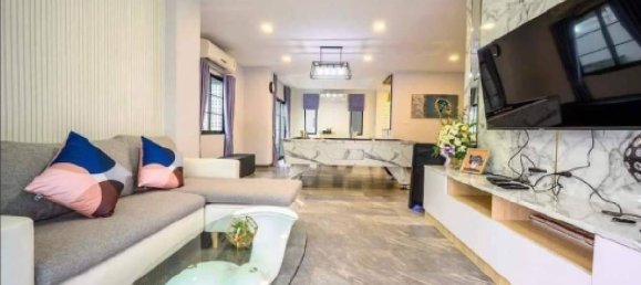 6 bedrooms Villa in Pattaya, Thailand No. 4229 3