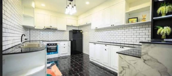 6 bedrooms Villa in Pattaya, Thailand No. 4229 10