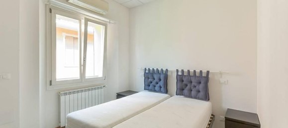 4 rooms Apartment in Bologna, Italy No. 36692 6