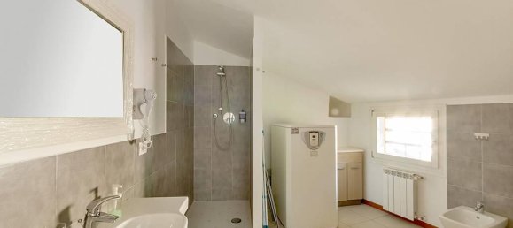 4 rooms Apartment in Bologna, Italy No. 36692 15