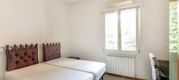 4 rooms Apartment in Bologna, Italy No. 36692 11