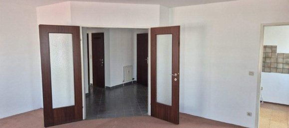 4 rooms Apartment in Favoriten, Austria No. 227343 3