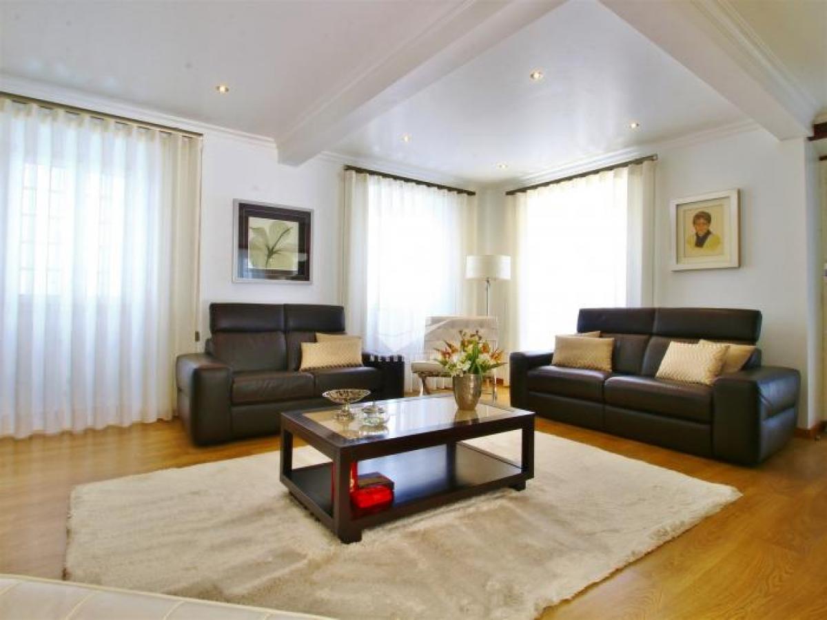 4 bedrooms Villa in Leiria, Portugal No. 259