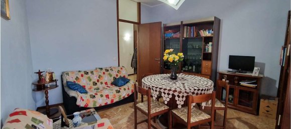 Apartamento de 3 divisões em Borgomanero, Italy N.º 8790 2