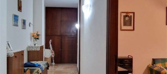 Apartamento de 3 divisões em Borgomanero, Italy N.º 8790 9