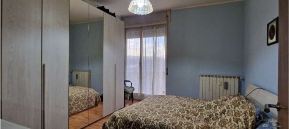 Apartamento de 3 divisões em Borgomanero, Italy N.º 8790 11