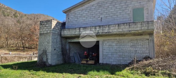 2غرفة قطعة أرض في Fagnano Alto, Italy رقم 43145 2