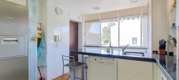 4 Schlafzimmer Haus in Oeiras, Portugal, Nr. 49594 15