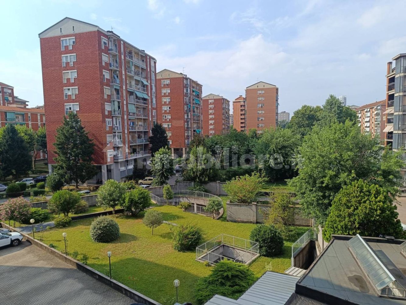 2 bedrooms Apartment in Turin, Italy No. 298681