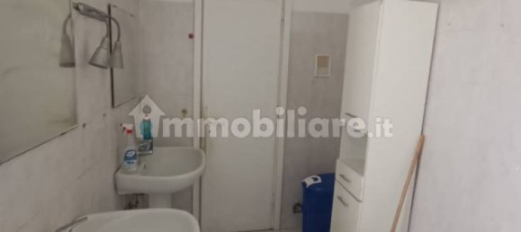 2 bedrooms Apartment in Turin, Italy No. 298681 17
