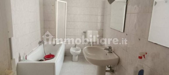 2 bedrooms Apartment in Turin, Italy No. 298681 19