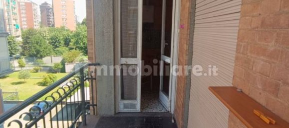 2 bedrooms Apartment in Turin, Italy No. 298681 11