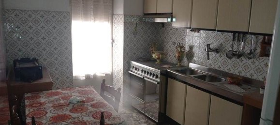 4 rooms House in San Cataldo, Italy No. 130732 6