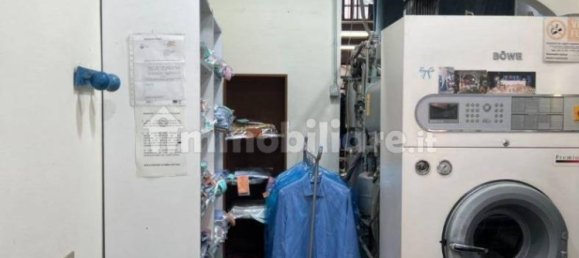 2-Zimmer Gewerbliche Immobilie in Milan, Italy, Nr. 314899 13