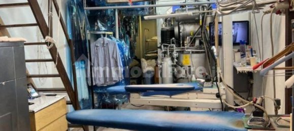 2-Zimmer Gewerbliche Immobilie in Milan, Italy, Nr. 314899 11