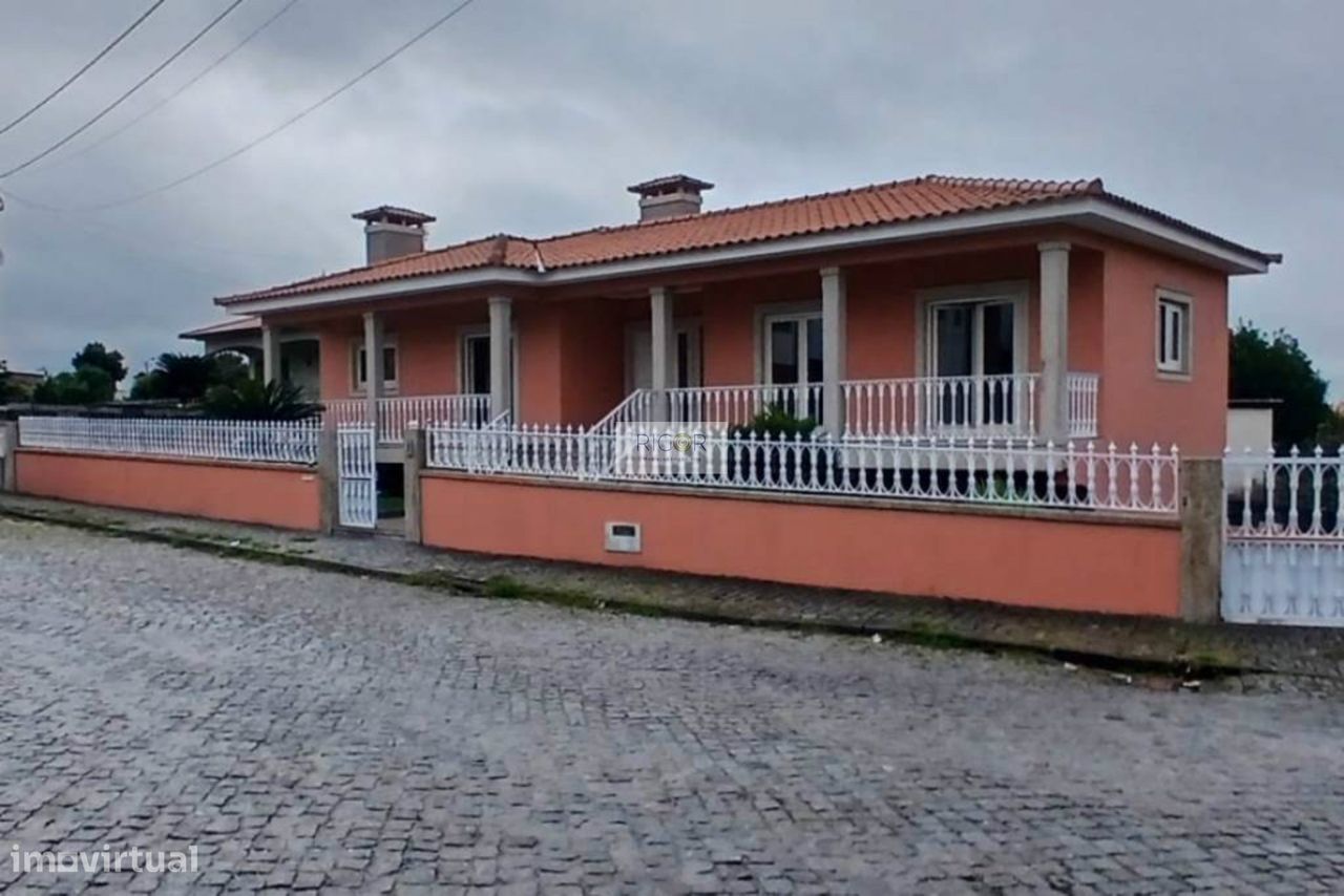 3 Schlafzimmer Haus in Nine, Portugal, Nr. 304860