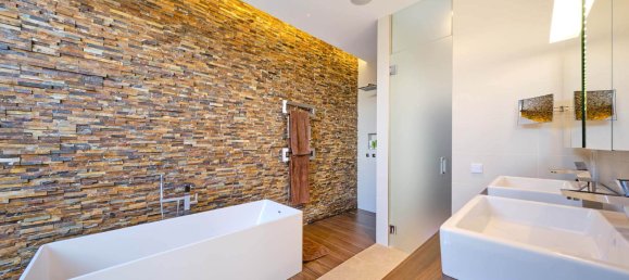 5 bedrooms Villa in Santa Ponsa, Spain No. 973 16