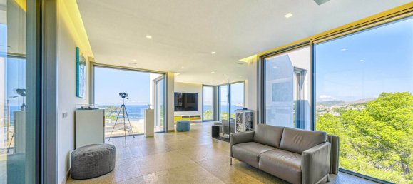 5 bedrooms Villa in Santa Ponsa, Spain No. 973 14