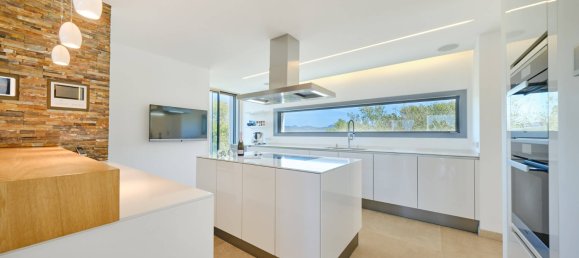 5 bedrooms Villa in Santa Ponsa, Spain No. 973 3