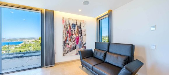 5 bedrooms Villa in Santa Ponsa, Spain No. 973 7