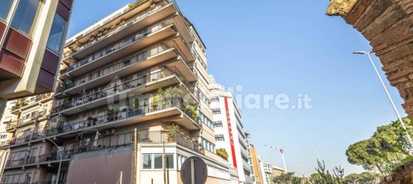 2 bedrooms Apartment in Rome, Italy No. 46240 26