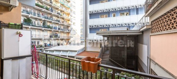 2 bedrooms Apartment in Rome, Italy No. 46240 23