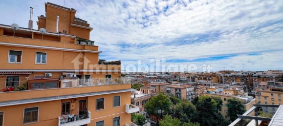 2 bedrooms Penthouse in Rome, Italy No. 44691 21
