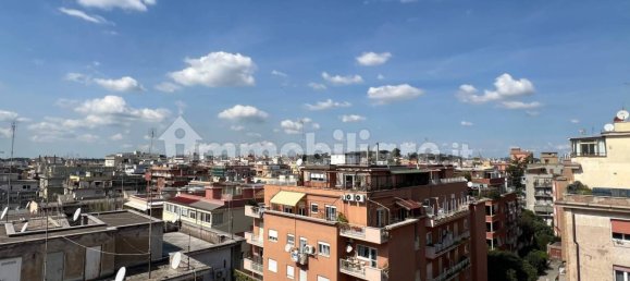 2 bedrooms Penthouse in Rome, Italy No. 44691 17