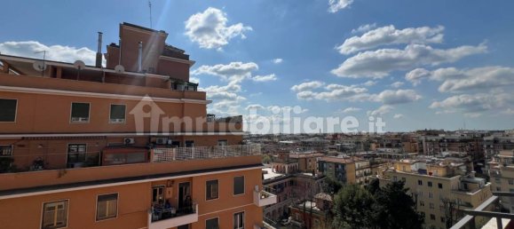 2 bedrooms Penthouse in Rome, Italy No. 44691 13