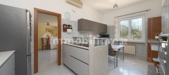 3 غرف نوم منزل في Rome, Italy رقم 111598 8