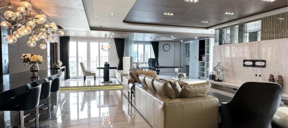 3 bedrooms Penthouse in Khlong Toei, Thailand No. 8830 24