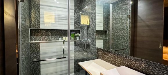 3 bedrooms Penthouse in Khlong Toei, Thailand No. 8830 13