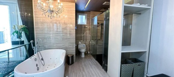 3 bedrooms Penthouse in Khlong Toei, Thailand No. 8830 18