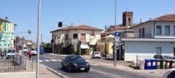 3 rooms Commercial property in Florence, Italy No. 35754 4