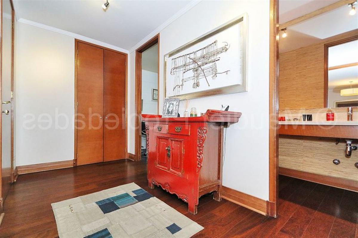 3 bedrooms Apartment in Santiago, Chile No. 2622