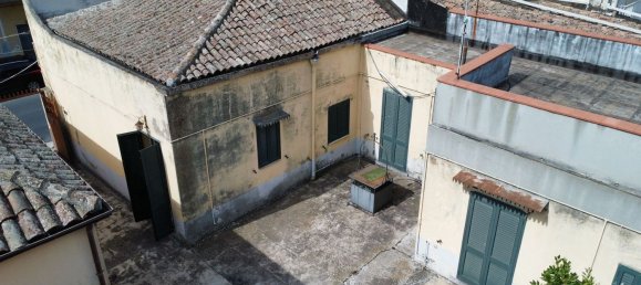 6 bedrooms House in Viagrande, Italy No. 313377 2