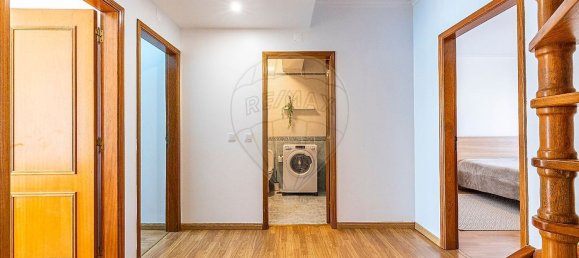 4 bedrooms House in Leiria, Portugal No. 17683 11