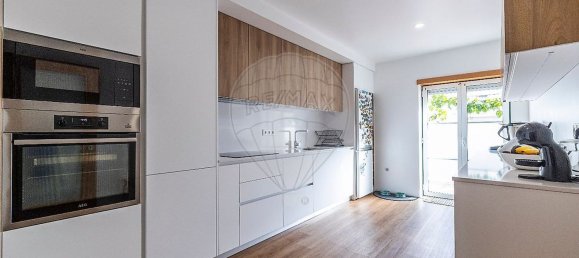 4 bedrooms House in Leiria, Portugal No. 17683 6