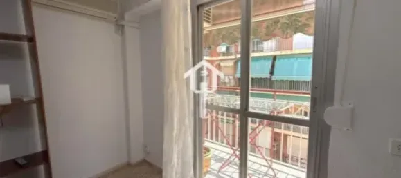 Apartamento de 3 dormitorios en Alicante, Spain No. 136067 5