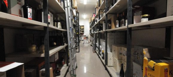  عقار تجاري في Bologna, Italy 291متر مربع رقم 4648 8